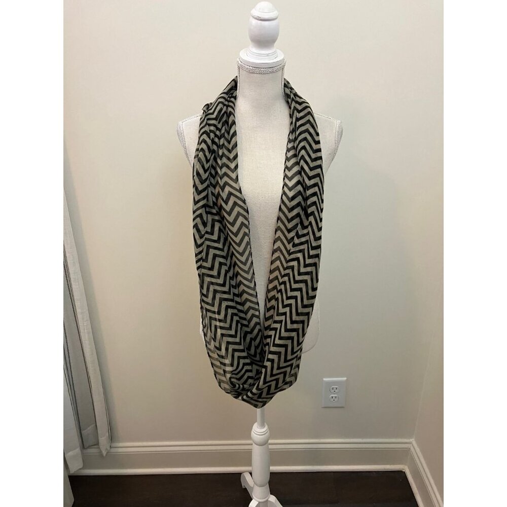 Chevron Pattern Brown Black Loop Scarf